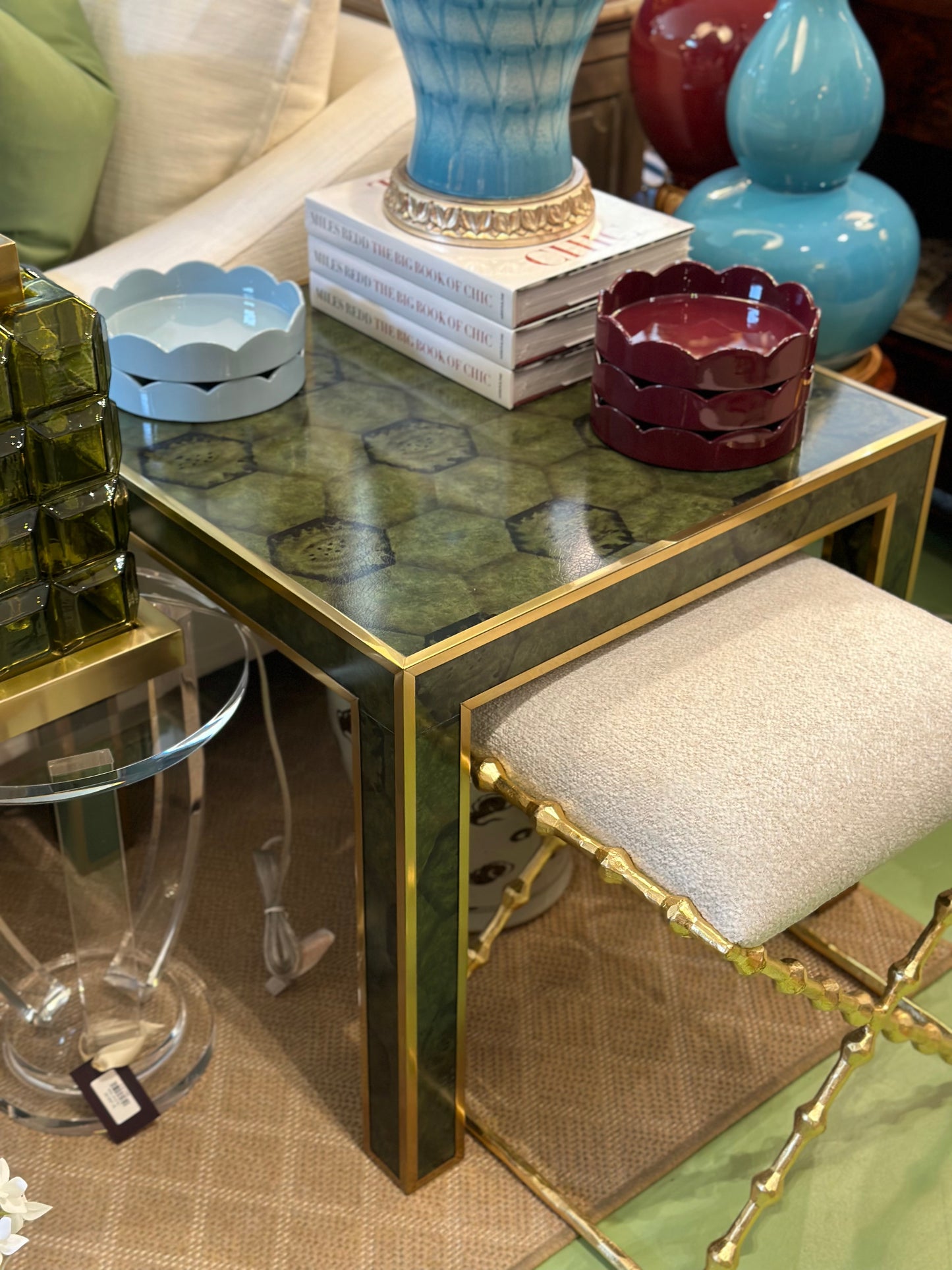 Brice End Table - Emerald Penshell
